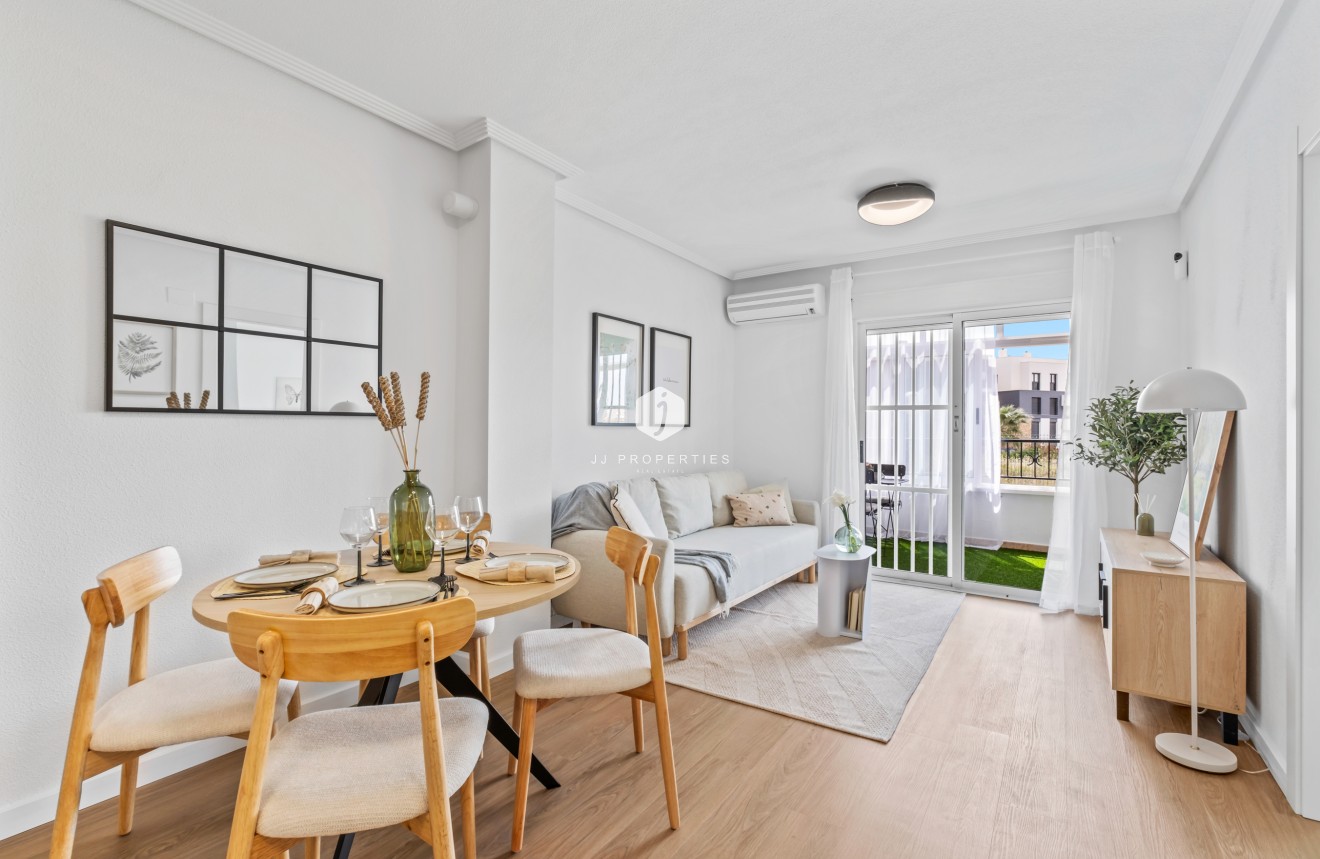 Aus zweiter Hand - Wohnung -
Playa Flamenca - Costa Blanca