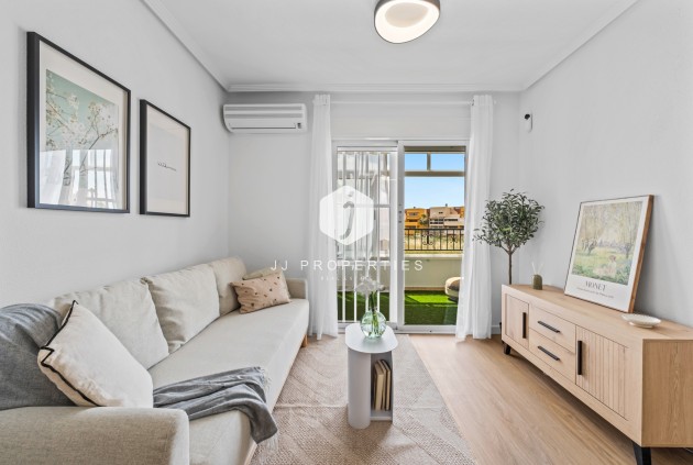 Aus zweiter Hand - Wohnung -
Playa Flamenca - Costa Blanca