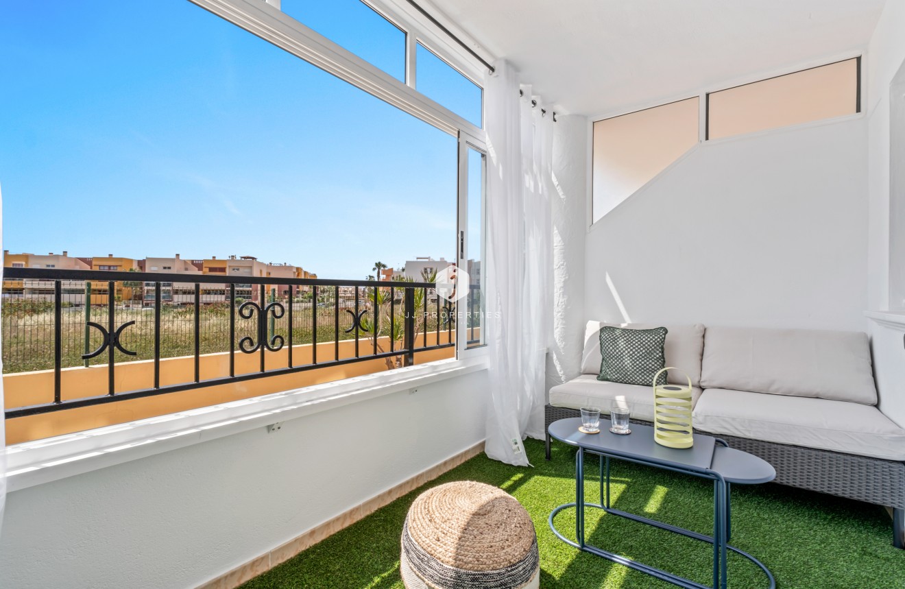 Aus zweiter Hand - Wohnung -
Playa Flamenca - Costa Blanca