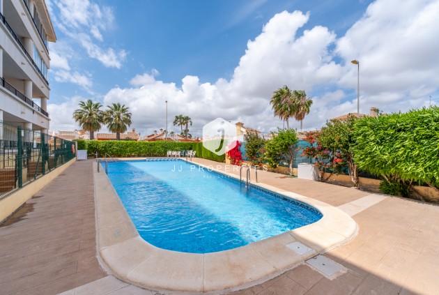 Aus zweiter Hand - Wohnung -
Playa Flamenca - Costa Blanca