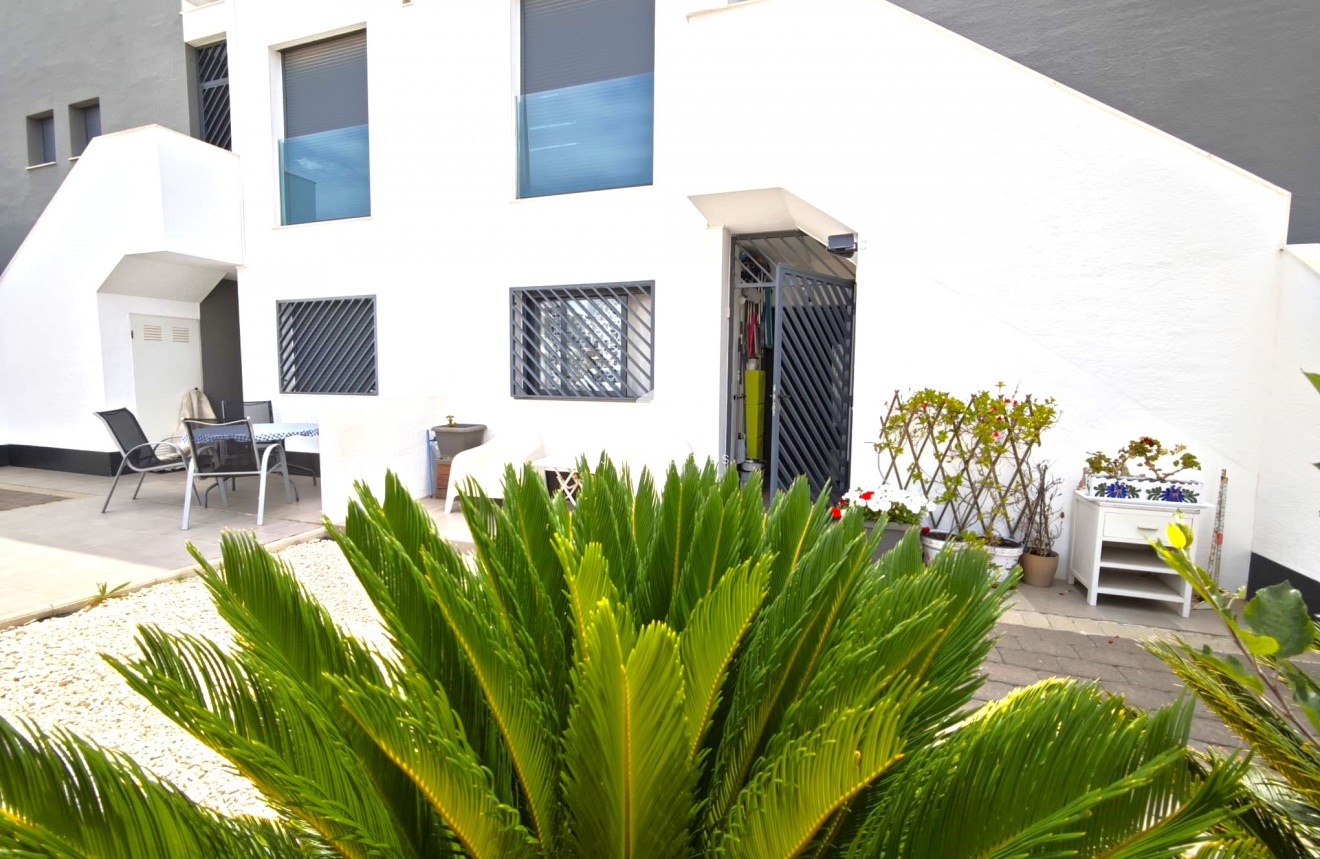 Resale - Apartment / flat -
La Zenia - Costa Blanca