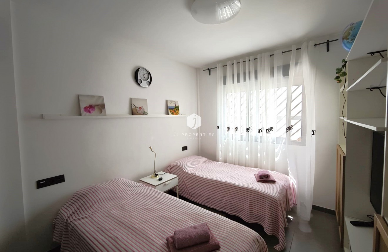 Resale - Apartment / flat -
La Zenia - Costa Blanca