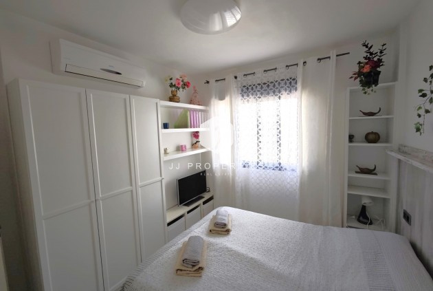 Resale - Apartment / flat -
La Zenia - Costa Blanca
