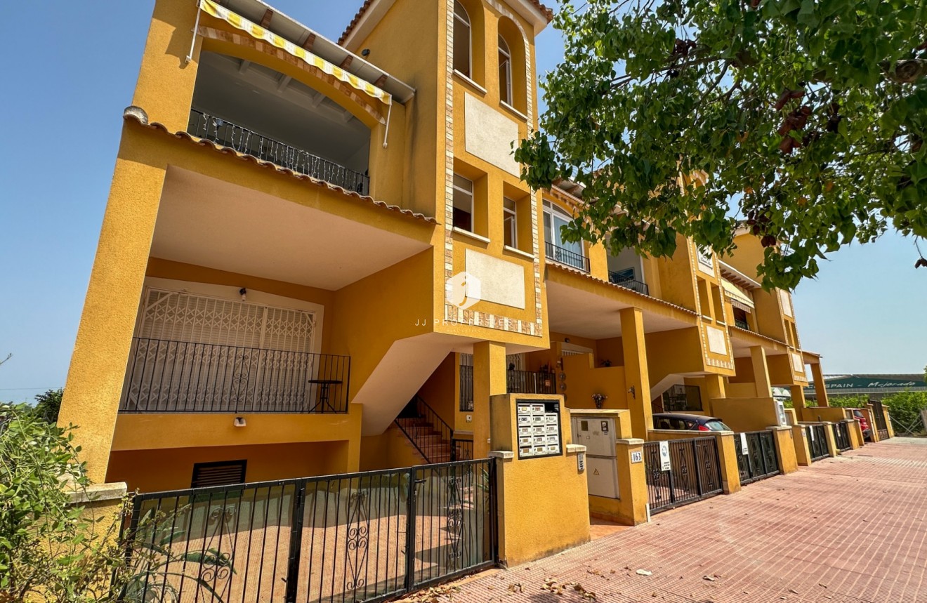 Aus zweiter Hand - Bungalow -
Daya Nueva - Costa Blanca