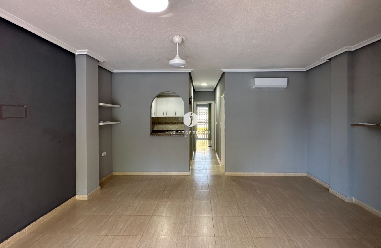 Aus zweiter Hand - Bungalow -
Daya Nueva - Costa Blanca
