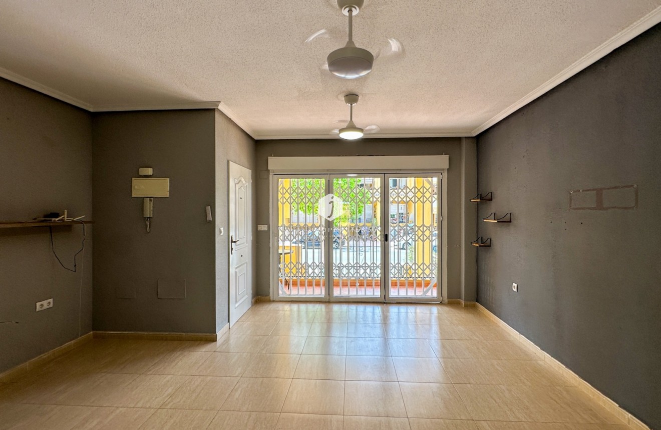 Aus zweiter Hand - Bungalow -
Daya Nueva - Costa Blanca