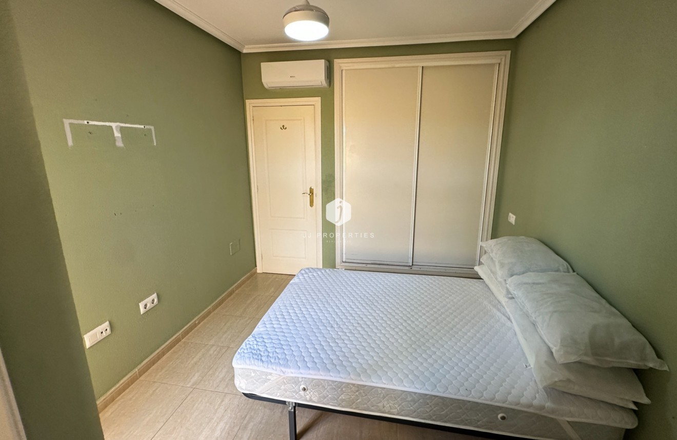 Aus zweiter Hand - Bungalow -
Daya Nueva - Costa Blanca