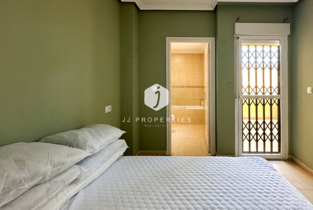 Aus zweiter Hand - Bungalow -
Daya Nueva - Costa Blanca