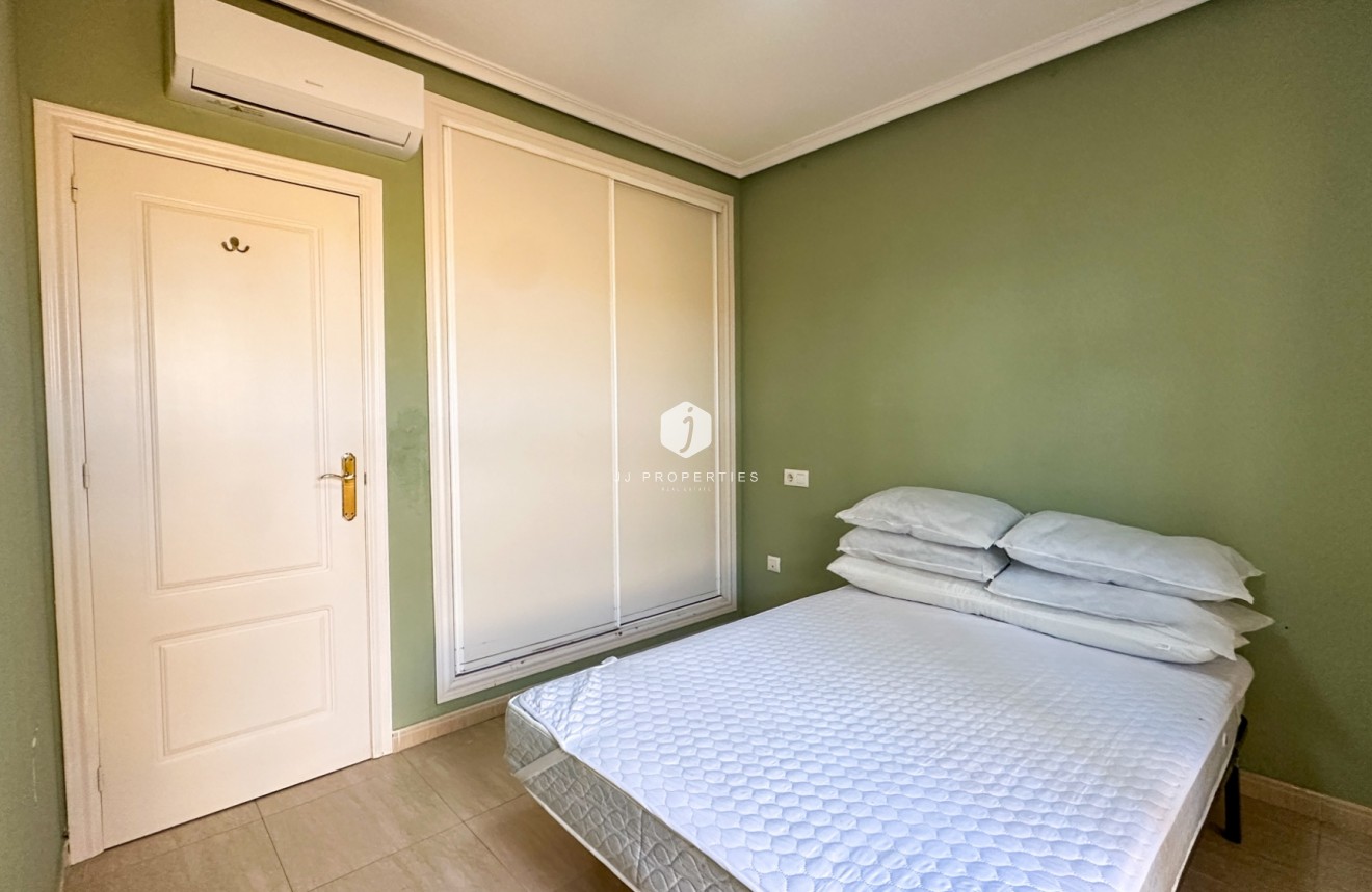 Aus zweiter Hand - Bungalow -
Daya Nueva - Costa Blanca