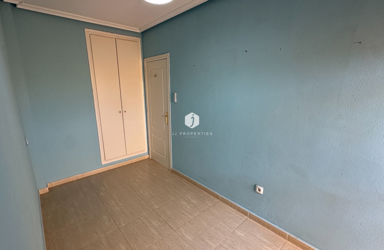 Aus zweiter Hand - Bungalow -
Daya Nueva - Costa Blanca