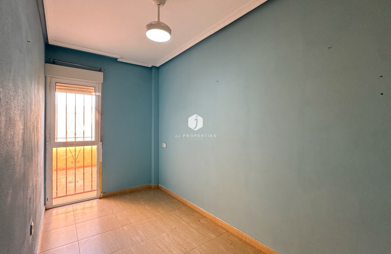 Aus zweiter Hand - Bungalow -
Daya Nueva - Costa Blanca