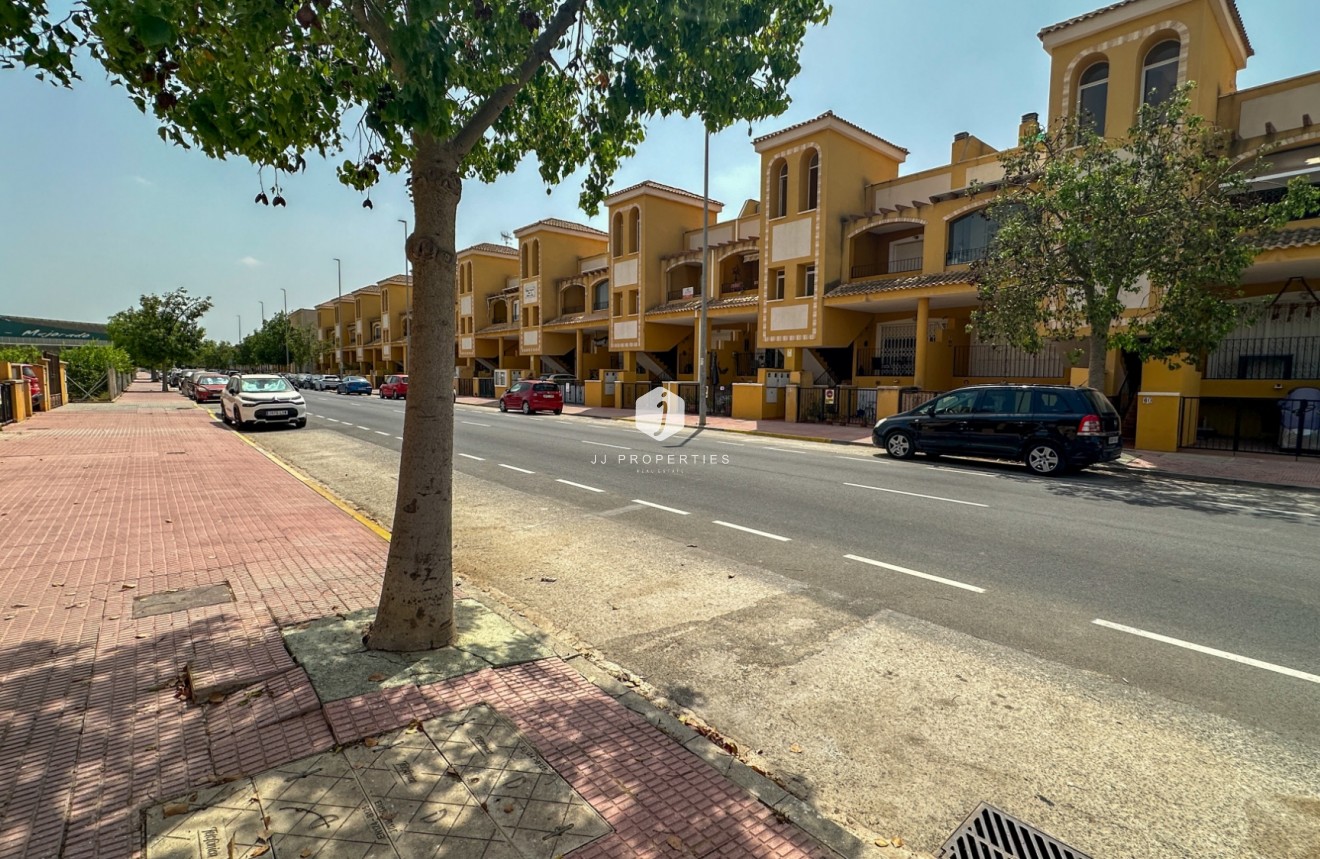 Aus zweiter Hand - Bungalow -
Daya Nueva - Costa Blanca