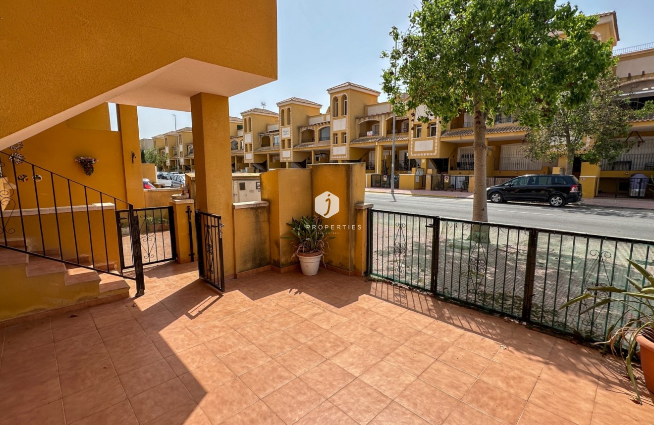 Aus zweiter Hand - Bungalow -
Daya Nueva - Costa Blanca