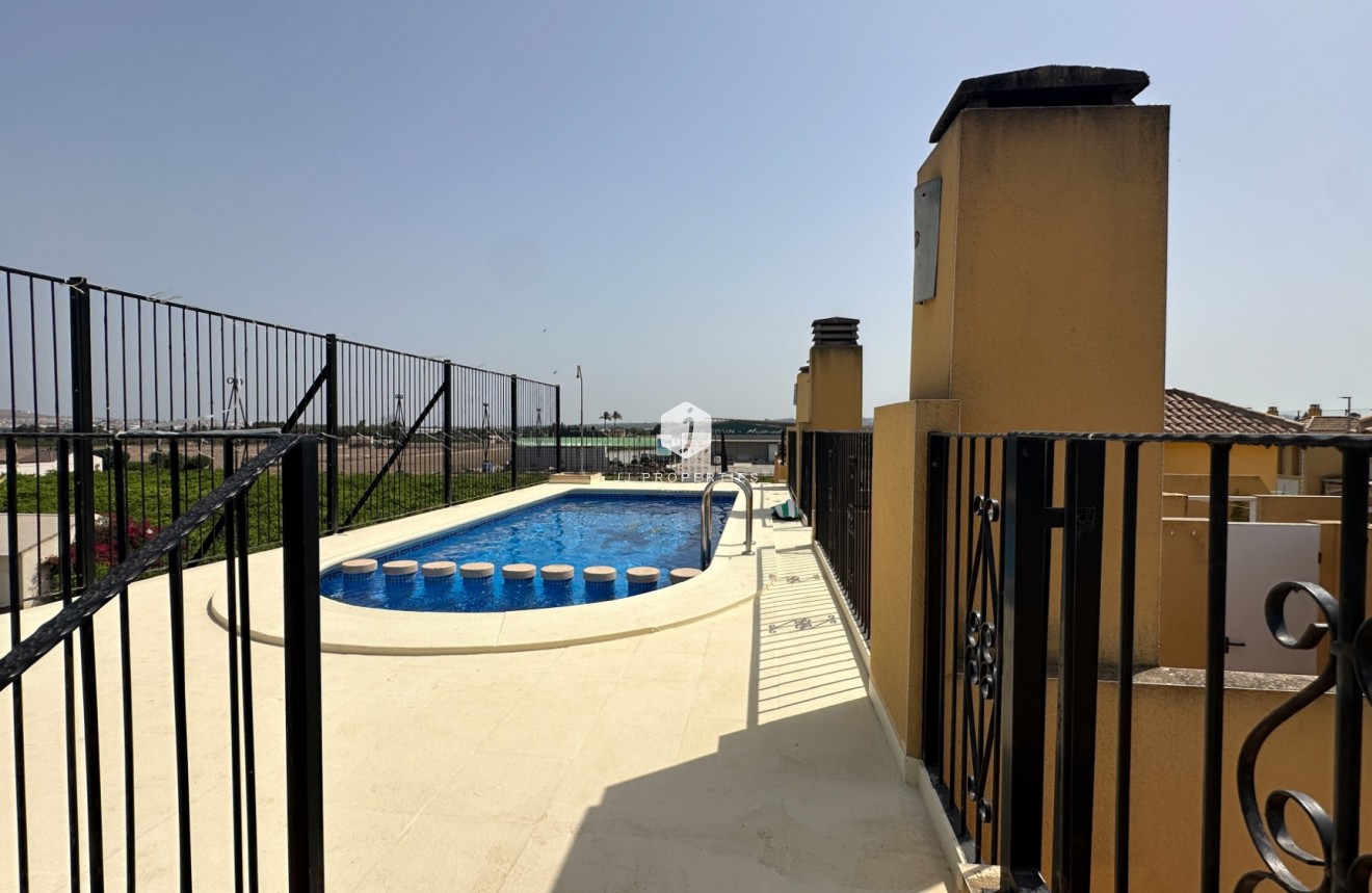 Aus zweiter Hand - Bungalow -
Daya Nueva - Costa Blanca