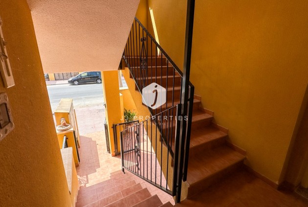 Aus zweiter Hand - Bungalow -
Daya Nueva - Costa Blanca