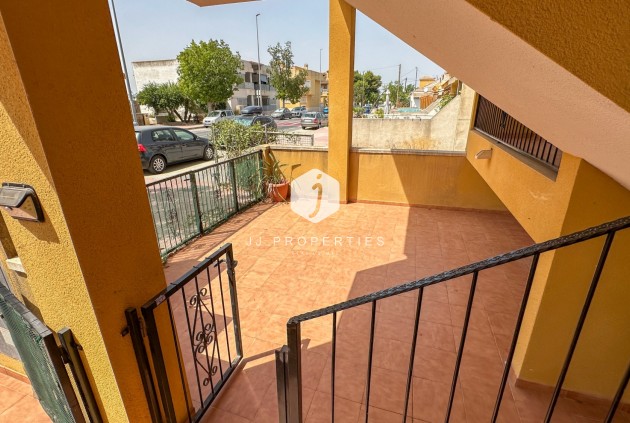 Aus zweiter Hand - Bungalow -
Daya Nueva - Costa Blanca
