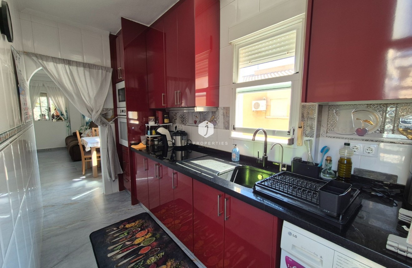 Tweedehands - Bungalow -
Torrevieja - Costa Blanca