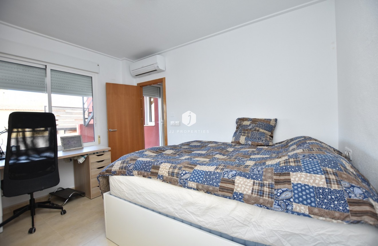 Aus zweiter Hand - Villa -
Algorfa - Inland