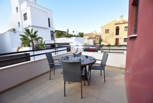 Aus zweiter Hand - Villa -
Algorfa - Inland