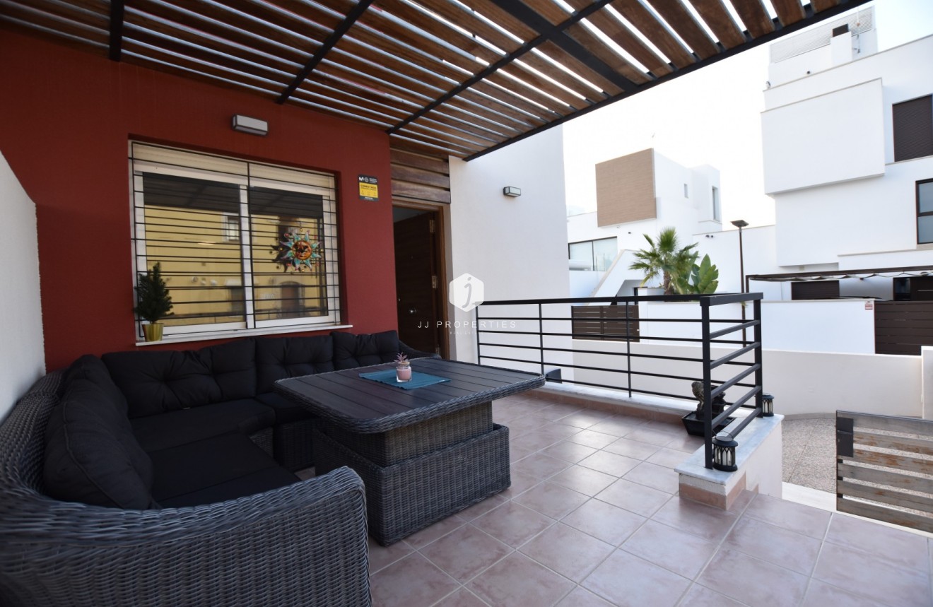 Aus zweiter Hand - Villa -
Algorfa - Inland