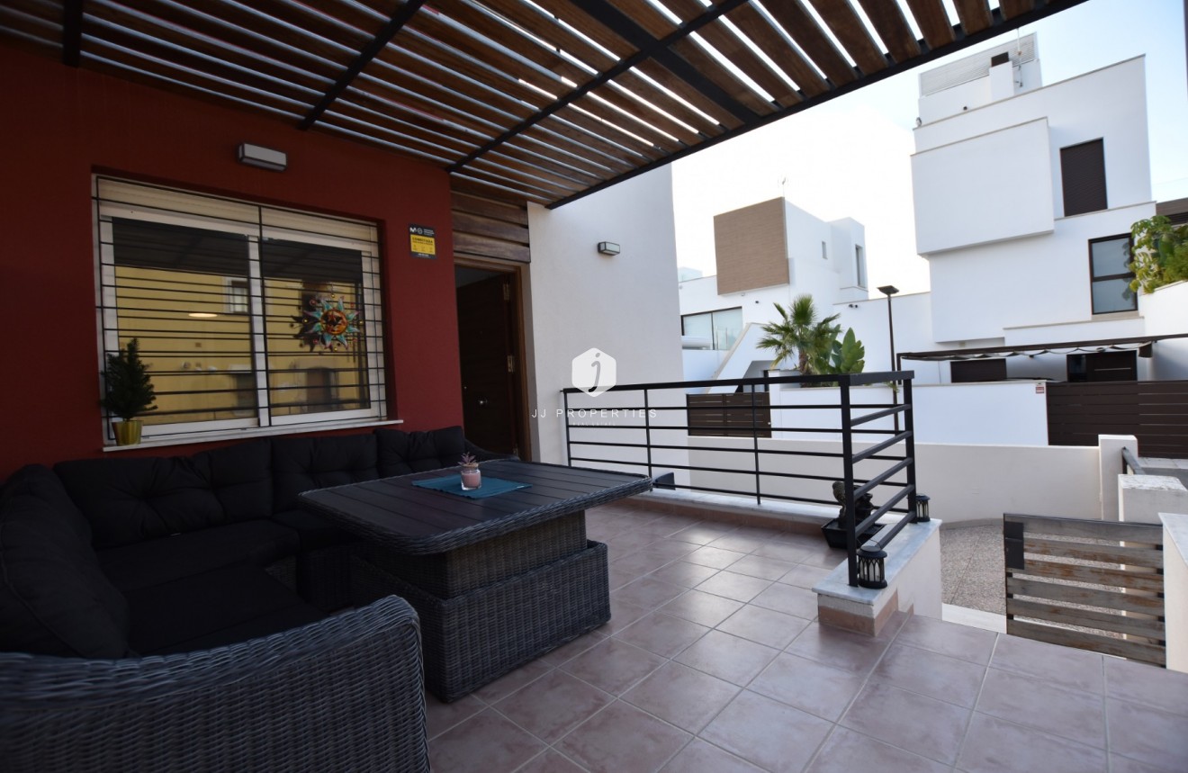Aus zweiter Hand - Villa -
Algorfa - Inland