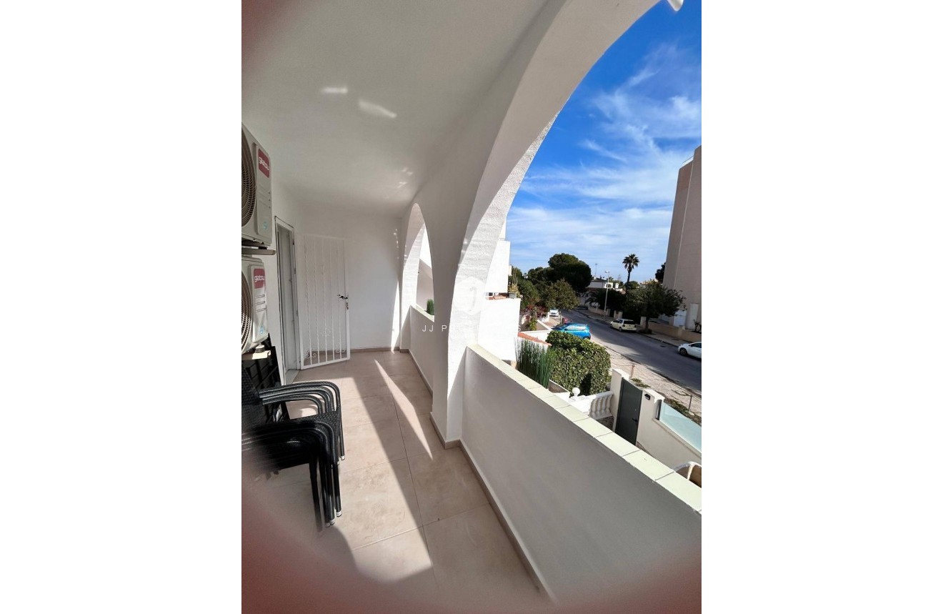 Segunda mano - Apartamento / piso -
Orihuela Costa - La Zenia