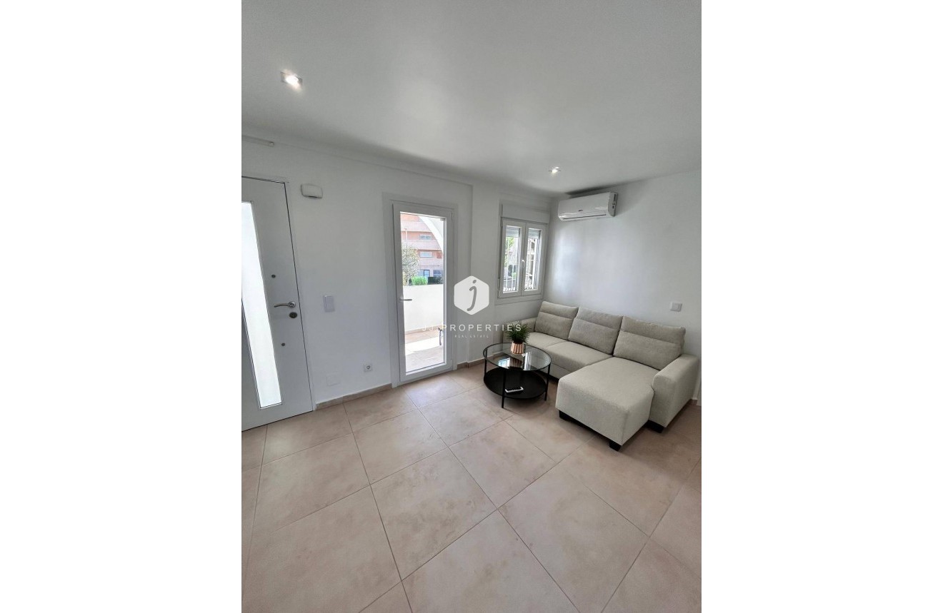 Segunda mano - Apartamento / piso -
Orihuela Costa - La Zenia