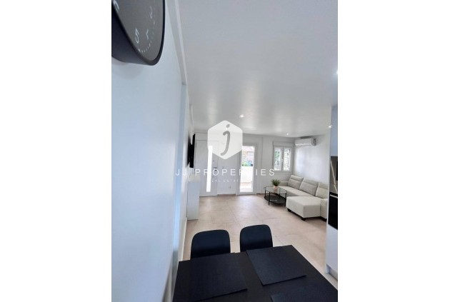 Segunda mano - Apartamento / piso -
Orihuela Costa - La Zenia