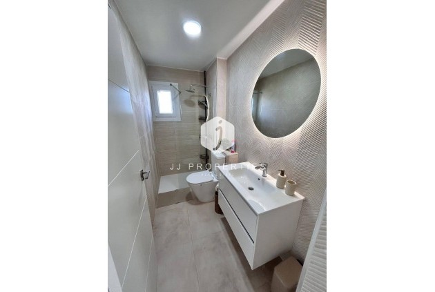 Segunda mano - Apartamento / piso -
Orihuela Costa - La Zenia