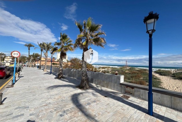 Segunda mano - Apartamento / piso -
Orihuela Costa - La Zenia
