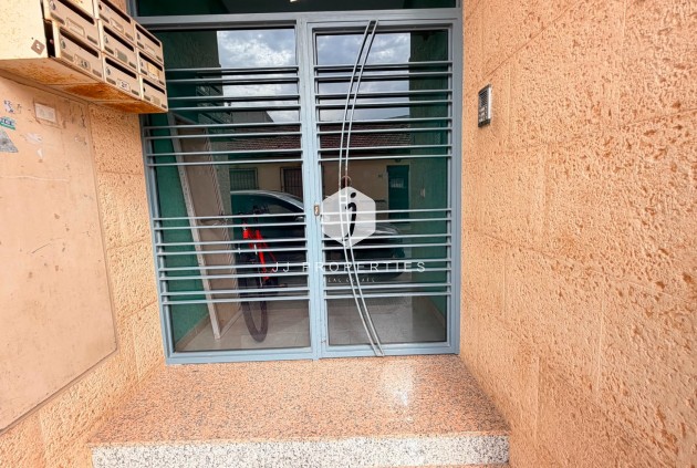 Resale - Apartment / flat -
Los Montesinos - Costa Blanca