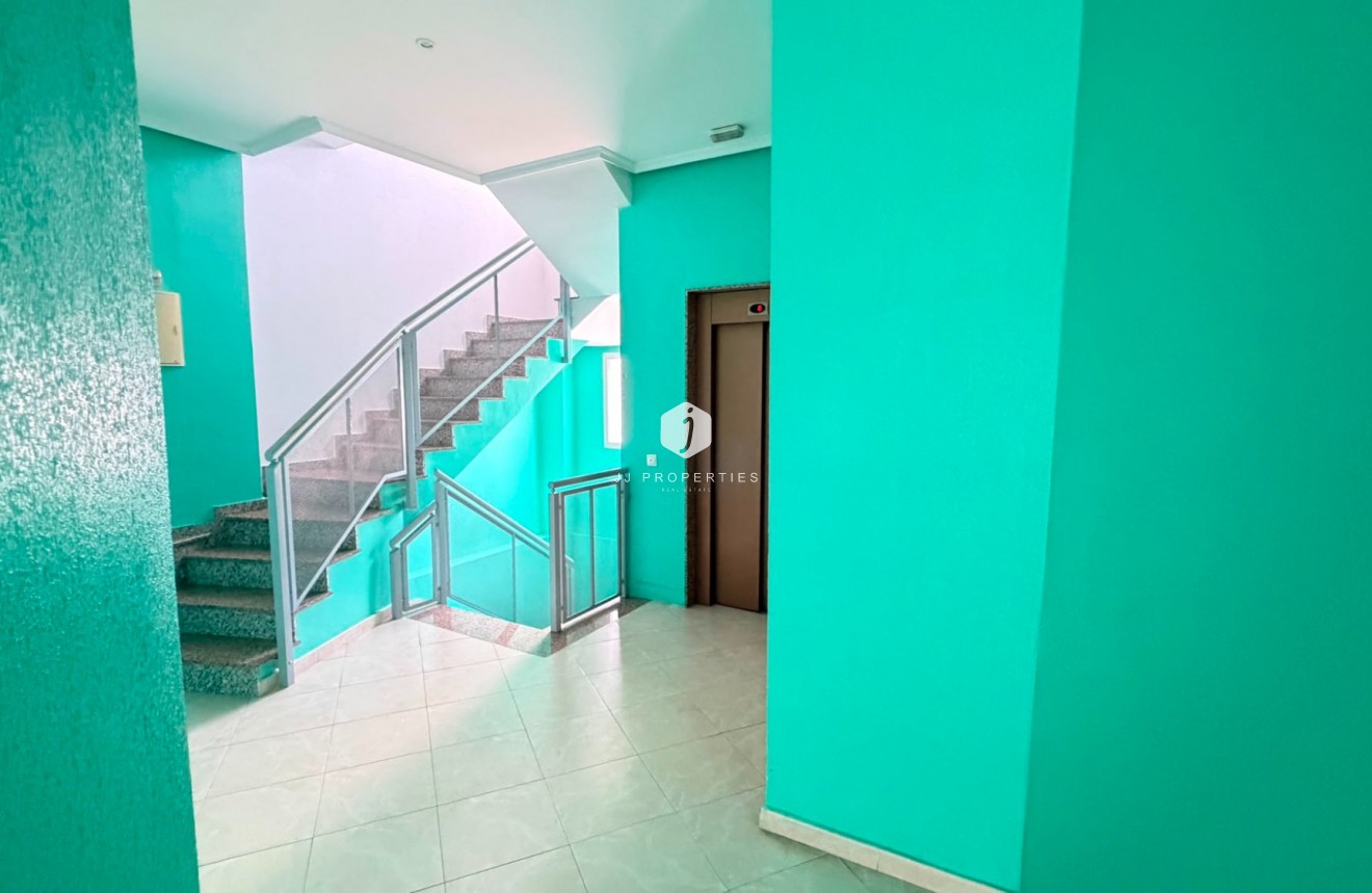 Resale - Apartment / flat -
Los Montesinos - Costa Blanca
