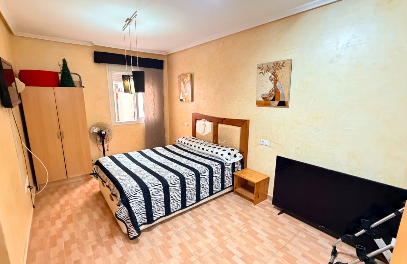 Resale - Apartment / flat -
Los Montesinos - Costa Blanca
