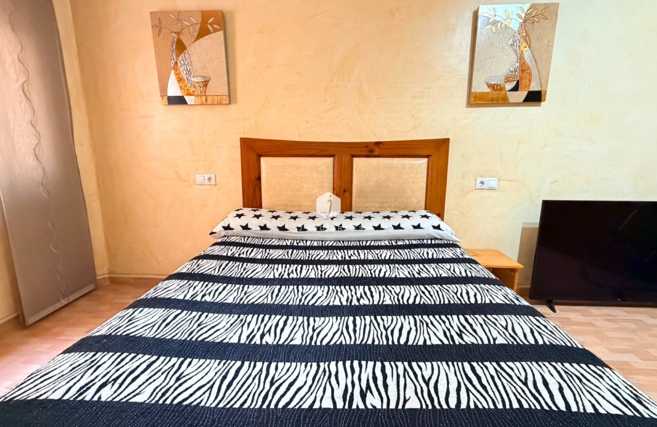 Resale - Apartment / flat -
Los Montesinos - Costa Blanca