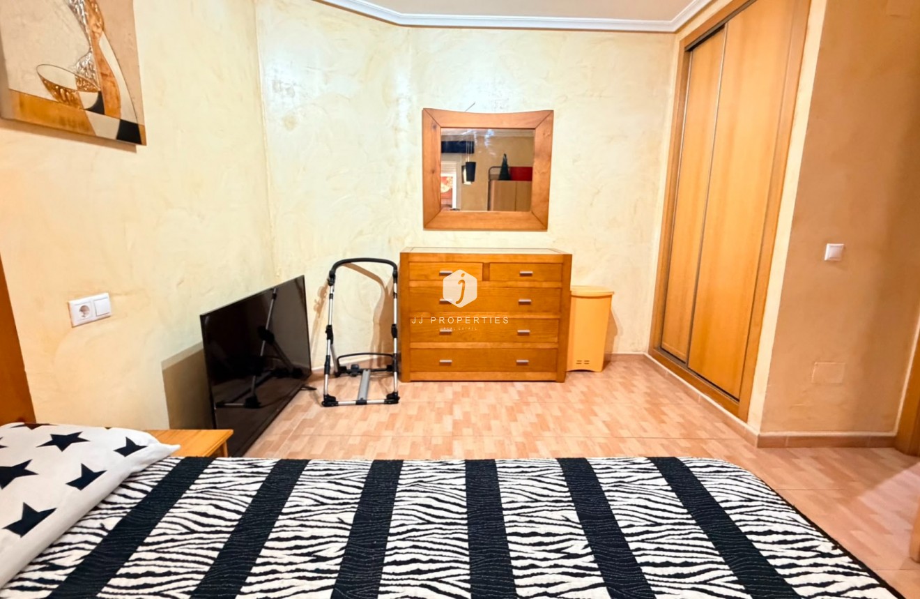 Resale - Apartment / flat -
Los Montesinos - Costa Blanca