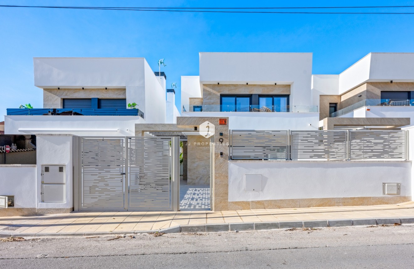 Tweedehands - Villa -
Orihuela Costa - Costa Blanca