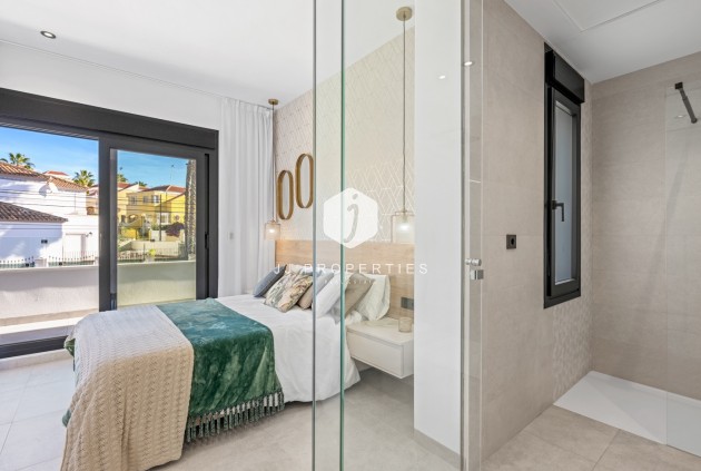 Tweedehands - Villa -
Orihuela Costa - Costa Blanca