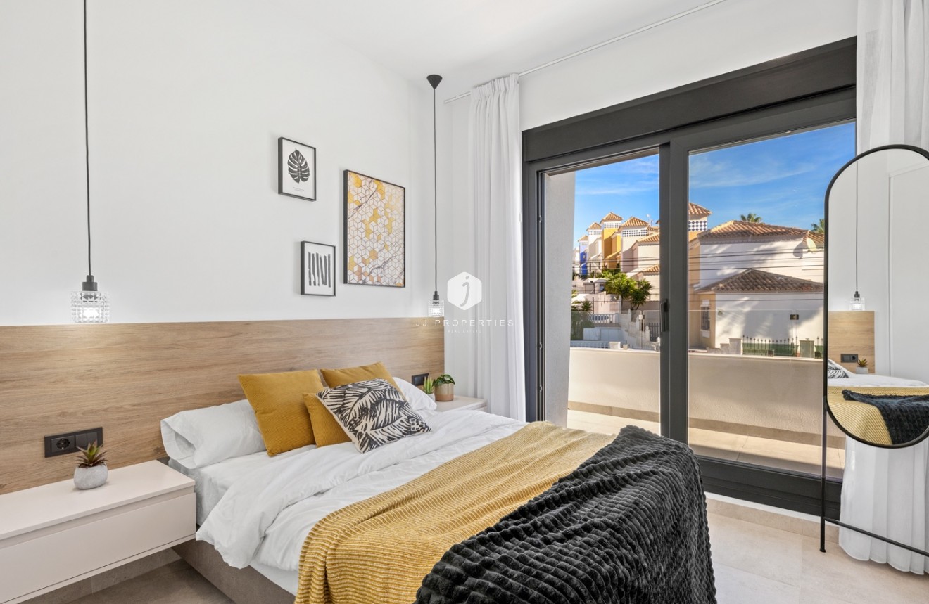 Tweedehands - Villa -
Orihuela Costa - Costa Blanca