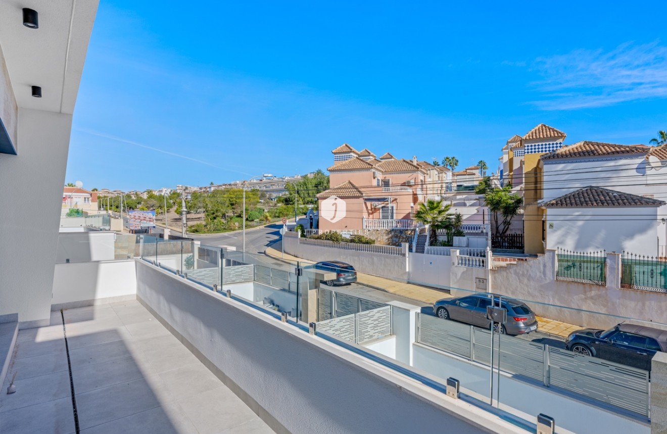 Tweedehands - Villa -
Orihuela Costa - Costa Blanca