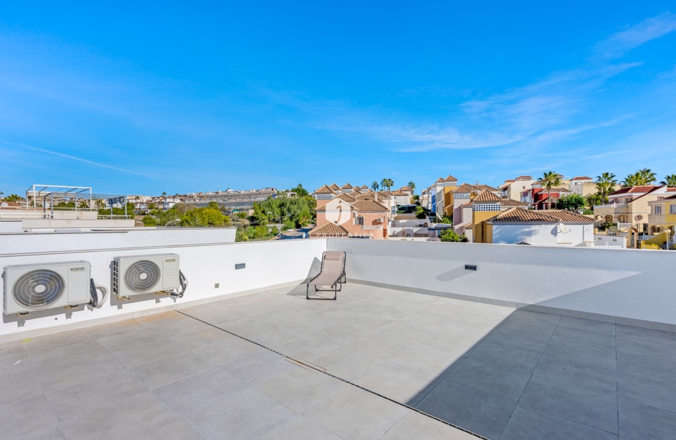 Tweedehands - Villa -
Orihuela Costa - Costa Blanca