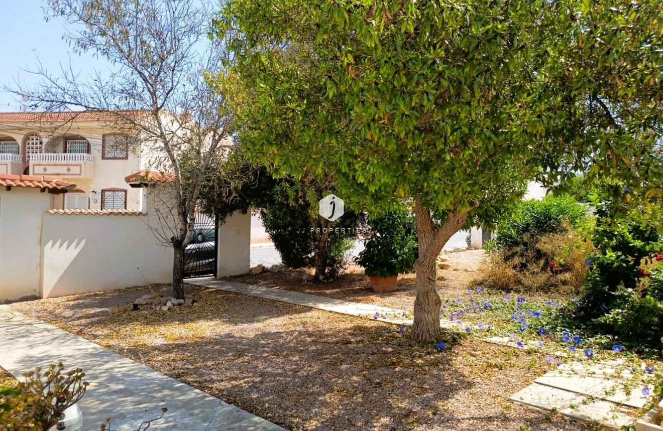 D'occasion - Bungalow -
Torrevieja - Costa Blanca