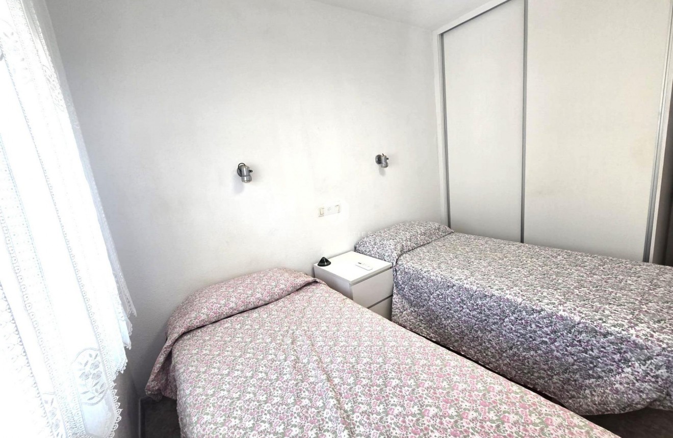 Tweedehands - Chalet -
Torrevieja - Los altos