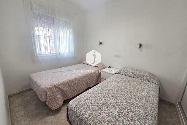 Tweedehands - Chalet -
Torrevieja - Los altos