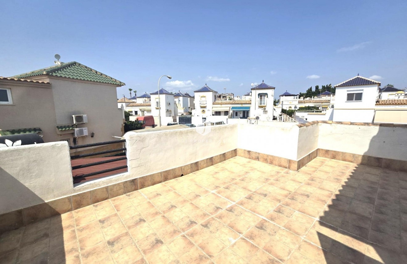 Tweedehands - Chalet -
Torrevieja - Los altos