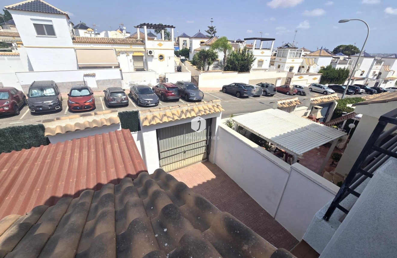 Tweedehands - Chalet -
Torrevieja - Los altos