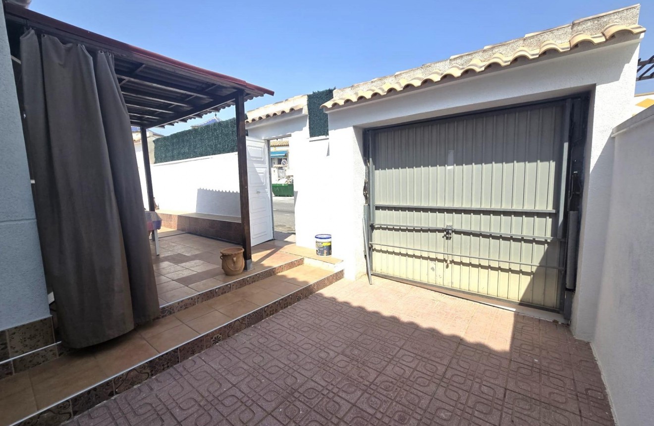 Tweedehands - Chalet -
Torrevieja - Los altos