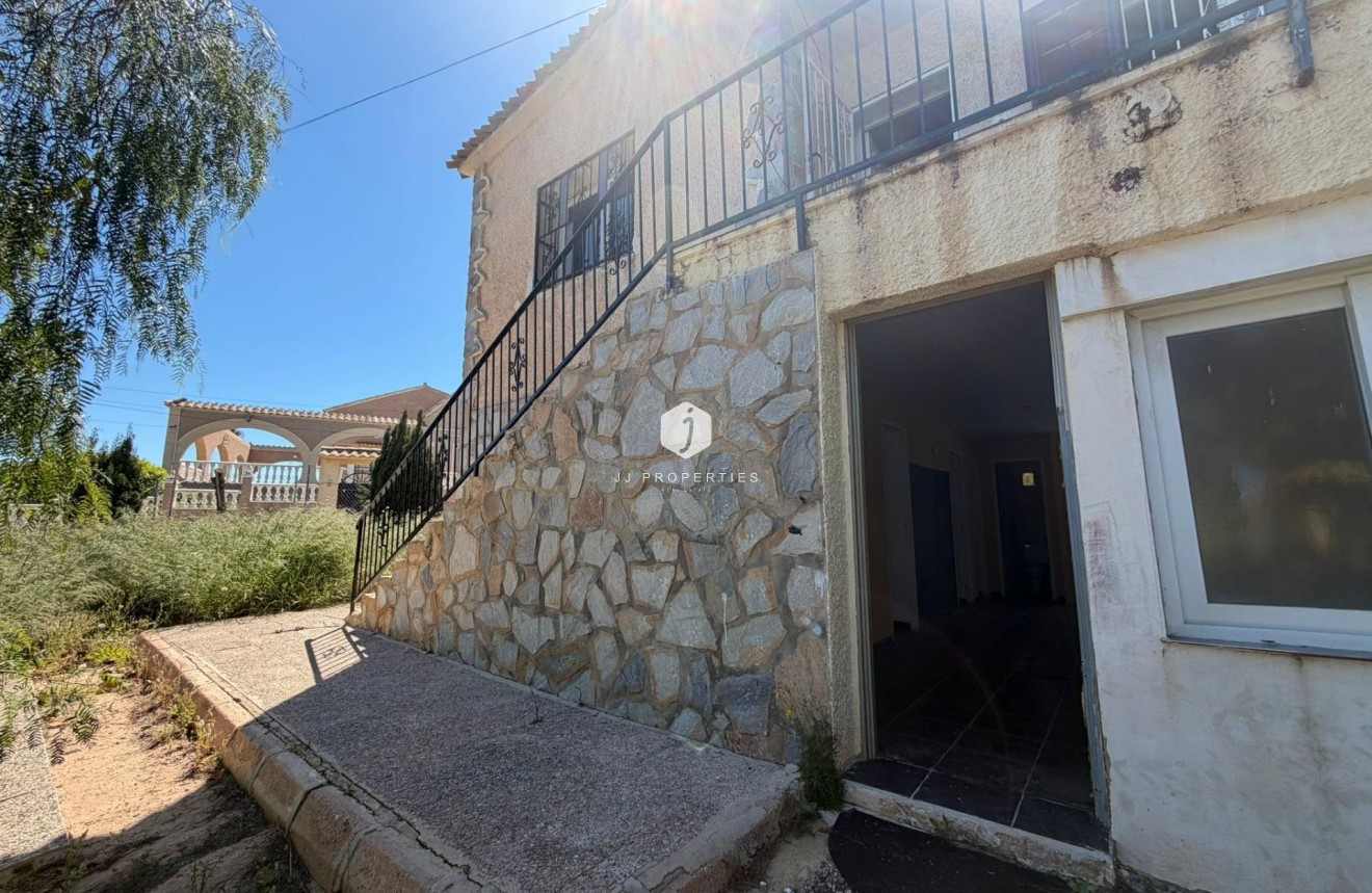 Resale - Villa -
Torrevieja - Los Balcones - Los Altos del Edén