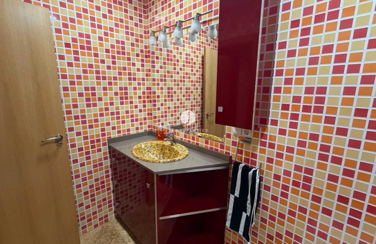 Tweedehands - Appartement / flat -
Torrevieja - Acequion