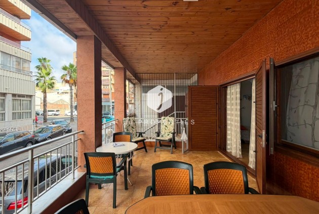 Tweedehands - Appartement / flat -
Torrevieja - Acequion
