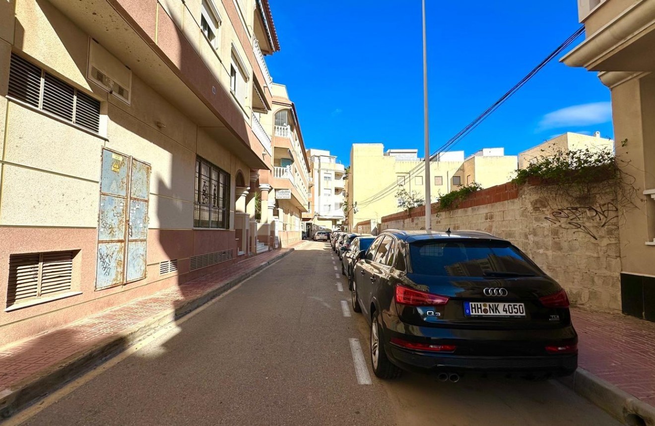 Aus zweiter Hand - Wohnung -
Torrevieja - La Mata Pueblo